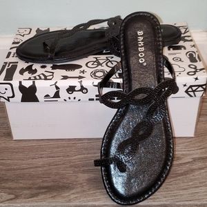 NIB! BAMBOO Black Sandals